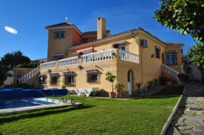 Casa de los Limones by Costadelsolholiday FAMILY VILLA NEAR PUERTO MARINA